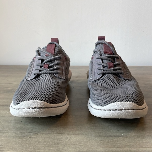 Clark’s, men’s/youth 7, women’s 8.5-9, step urban low gray tennis shoe - Picture 3 of 9